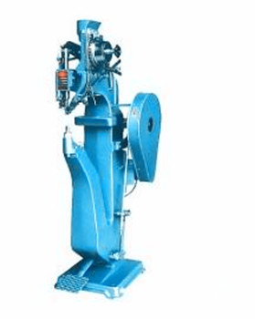 如何判斷所采購(gòu)的氣壓鉚接機(jī)是否性價(jià)比高？