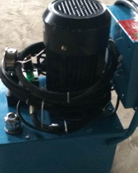 鉚接機(jī)脫模困難怎么辦？鉚接點容易撕裂怎么辦？