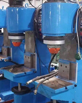 如何預(yù)防鉚接機(jī)出現(xiàn)故障？