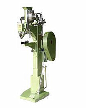 液壓鉚接機(jī)的液壓系統(tǒng)有幾種回路？