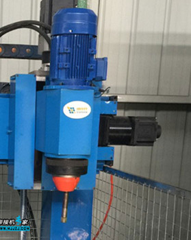 制作鉚接機(jī)鉚頭需要注意哪些要點(diǎn)？