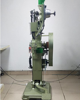 如何正確選用鉚接機(jī)？