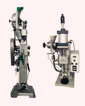 自動(dòng)送料鉚接機(jī)在連續(xù)工作時(shí)需注意什么？