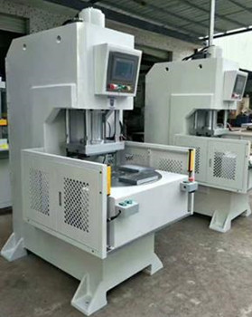 怎么選到合適的伺服壓裝鉚接機(jī)？需求需明確！