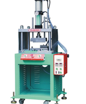 清理氣壓鉚接機(jī)過程中有哪些要注意？