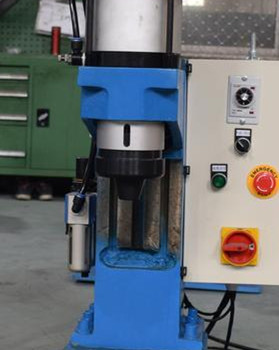 采購(gòu)一臺(tái)液壓鉚接機(jī)要多少錢？