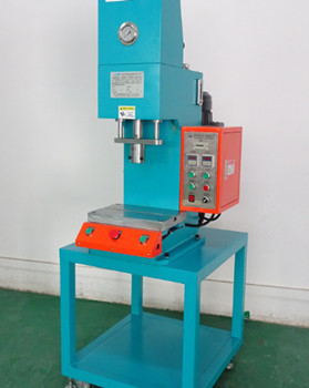 鉚接機大概多少錢一臺？