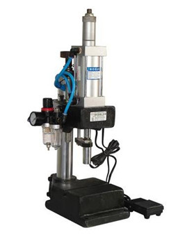 影響液壓鉚接機銷售價格的因素有哪些？